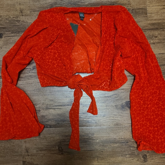 Red Wild Fable Sheer Floral Bell-Sleeve Top (M) - Picture 2 of 4